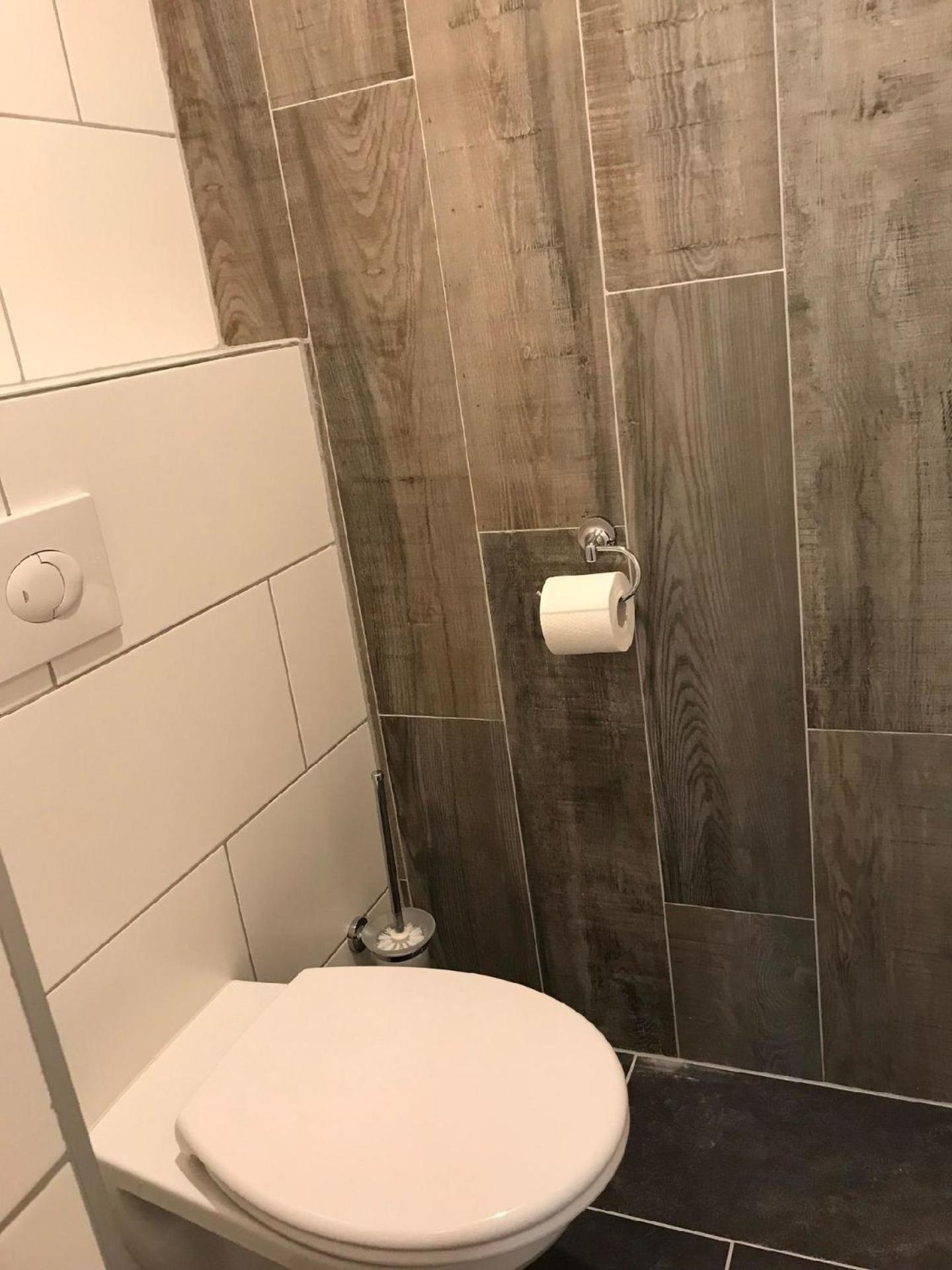 Schoenes Mit Viel Privatsphaere In Einem Ruhigen Stavenisse